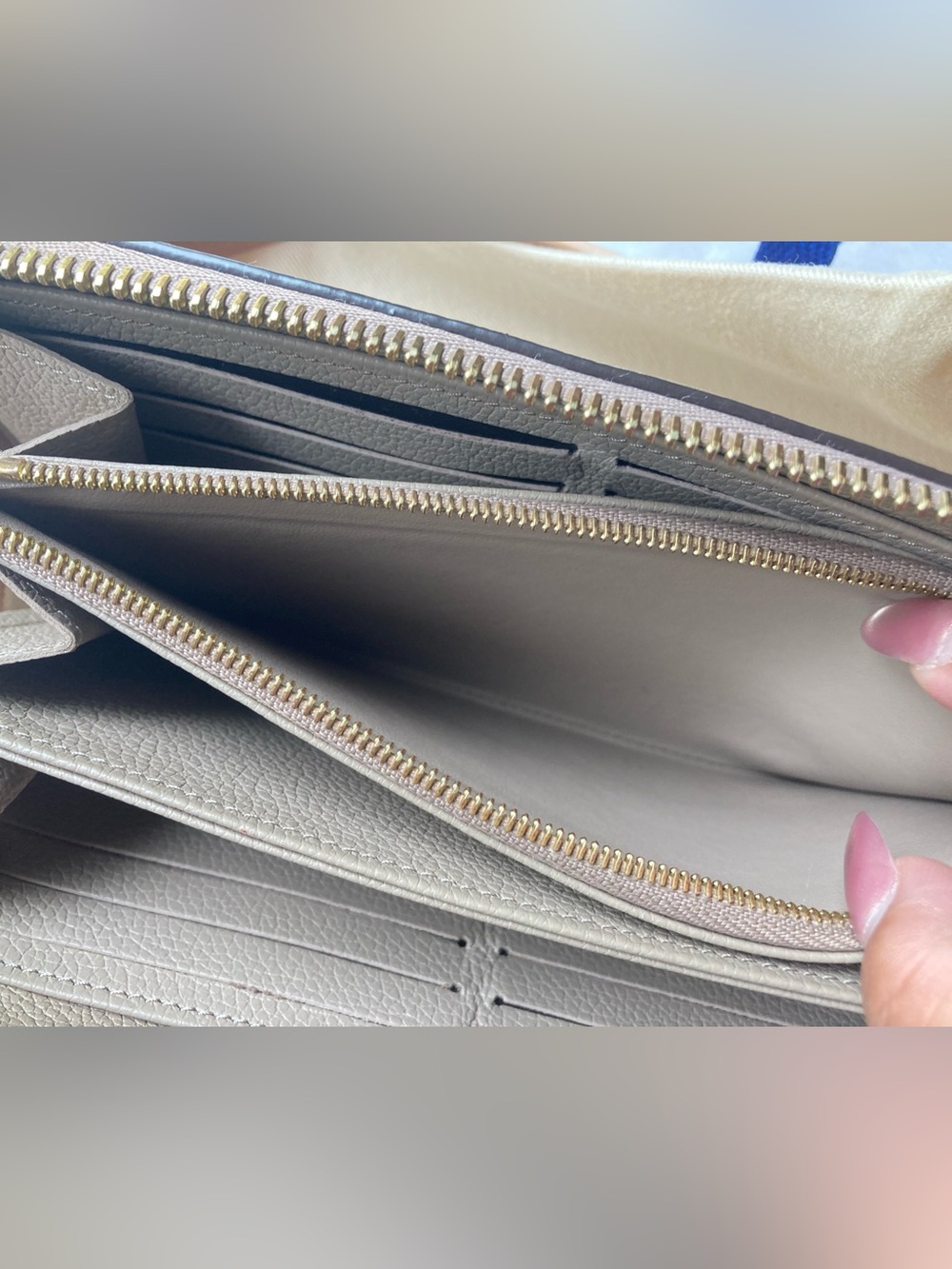 SOLD Louis Vuitton Taupe and Light Pink Monogram Compact Zip Wallet - Picture 13 of 16